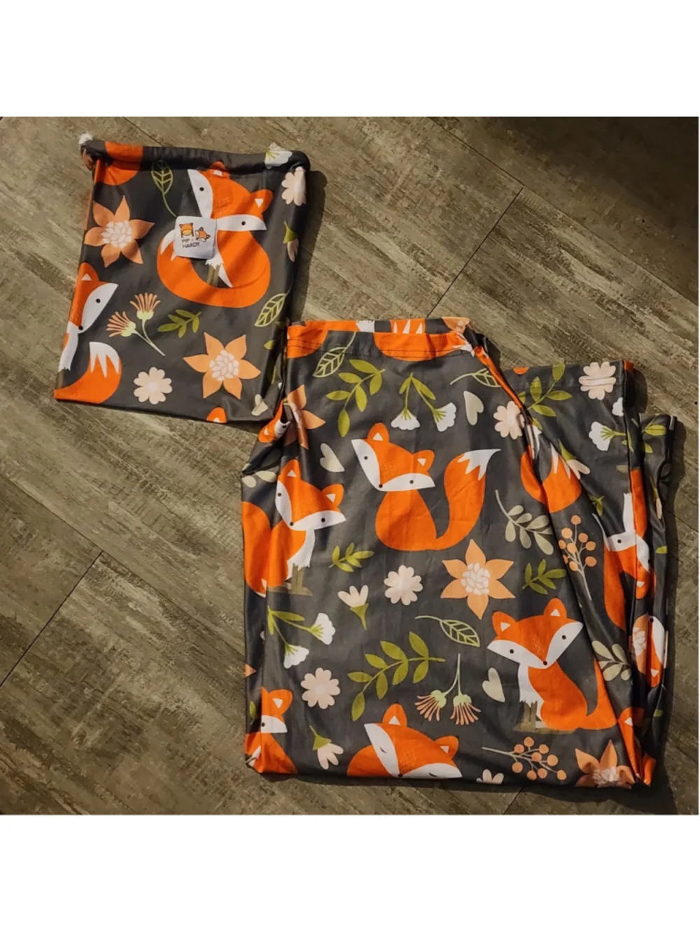 Pip + Hardy 5-in-1 Nursing Cover & Infant Car Seat Canopy - Forest Fox Theme
